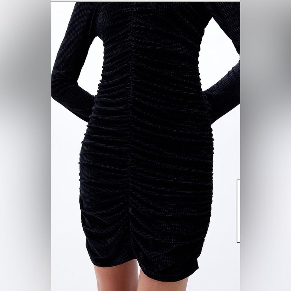 Minkpink Chaima Ruched Mini Dress - Picture 5 of 9